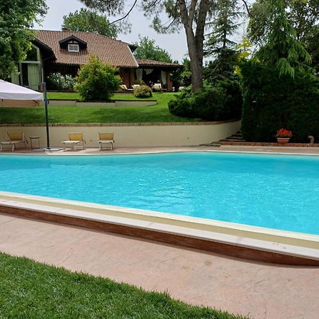 Tenuta Degli Angeli Rossi Asti Luaran gambar
