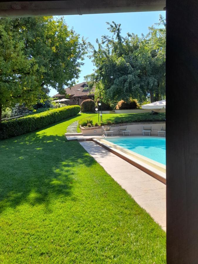 Tenuta Degli Angeli Rossi Asti Luaran gambar